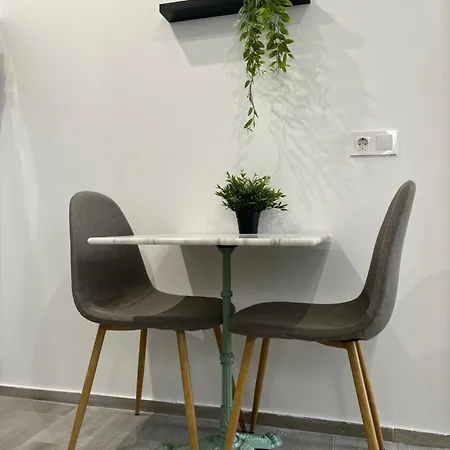Chic Centro Apartman Dos Hermanas